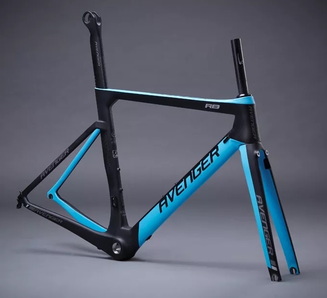 Avenger R8 Black/Blue
